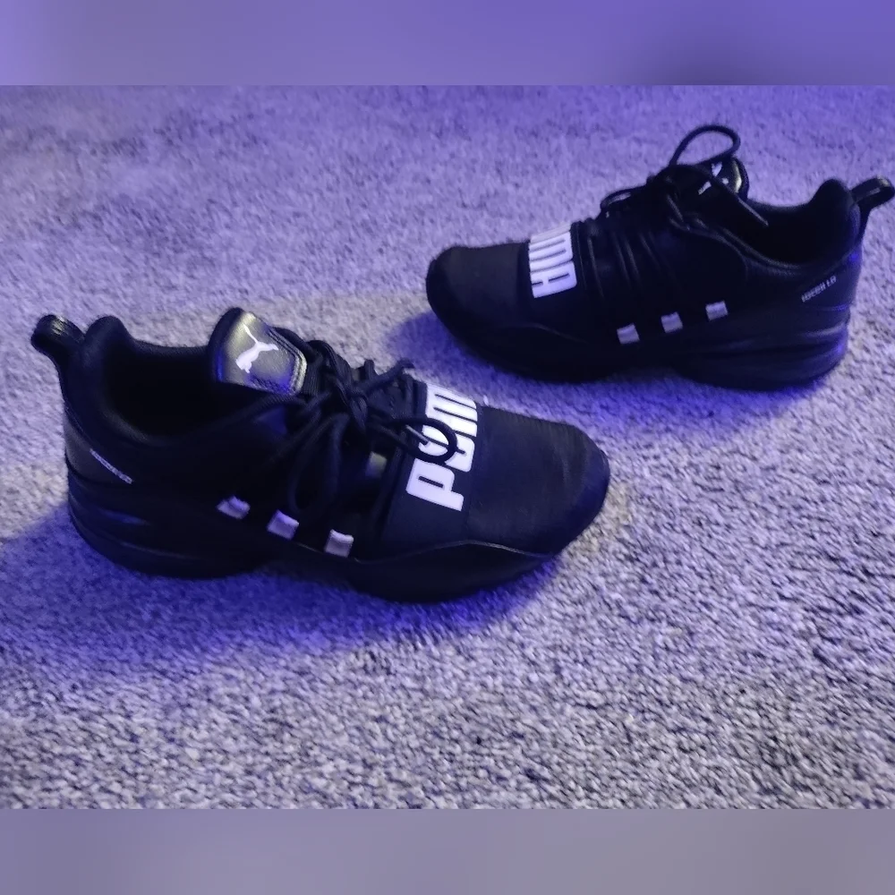 Puma sneakers - Picture 2 of 14